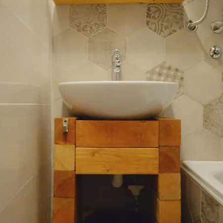 & Apartment