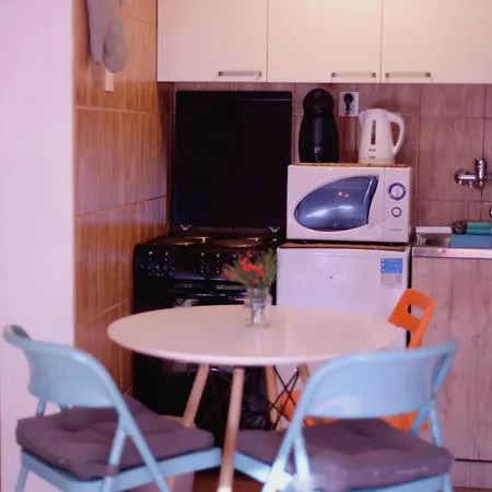 Apartment & *
